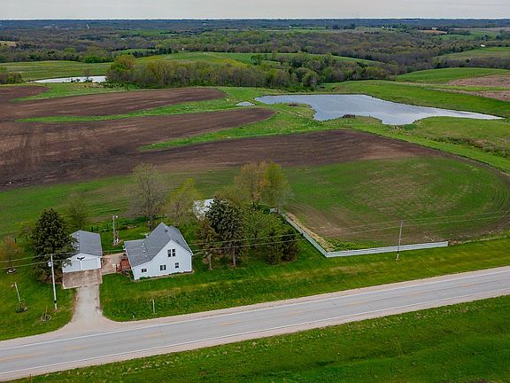 2nd image of 2512 Peru Rd