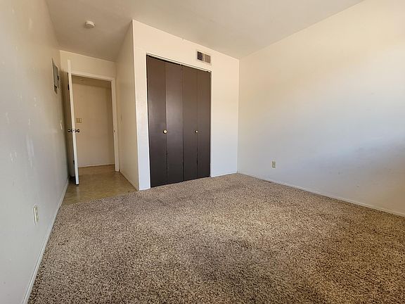 4th image of 2901 Beachcomber Dr #A