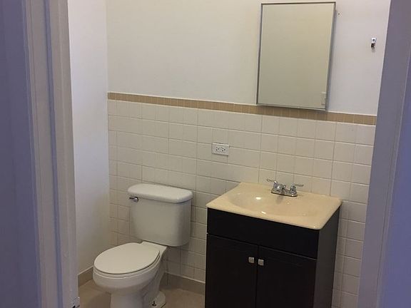 4th image of 3045 W Cortland St APT 3F