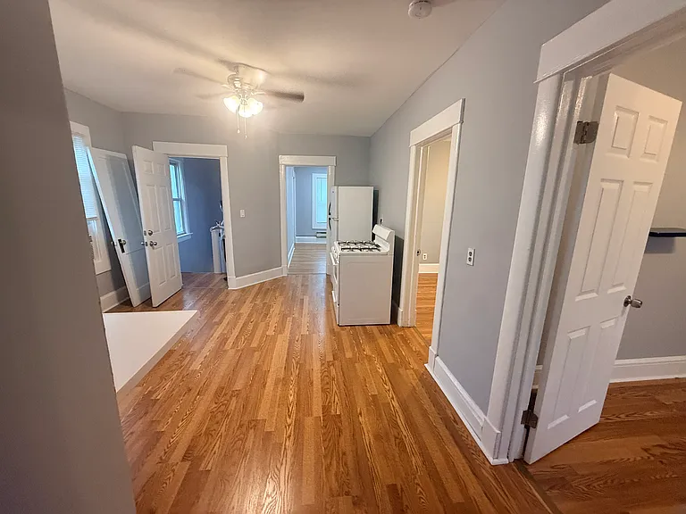 30 Grant Ave #2 — Photo 9