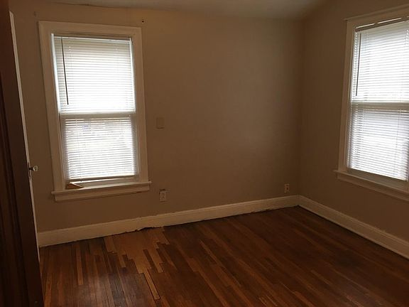 2nd image of 2817 Northwood Ave