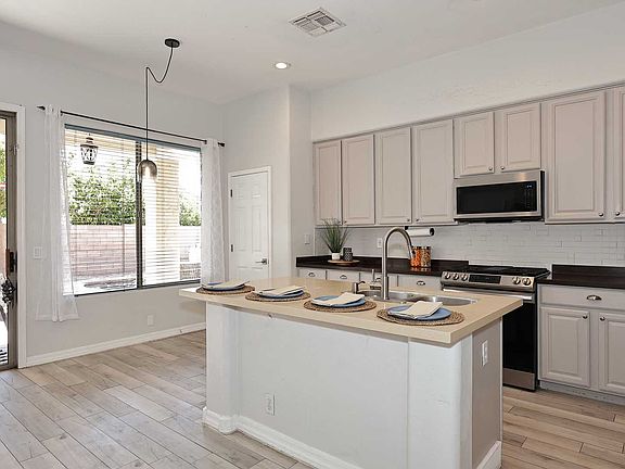 4th image of 7631 E Los Gatos Dr