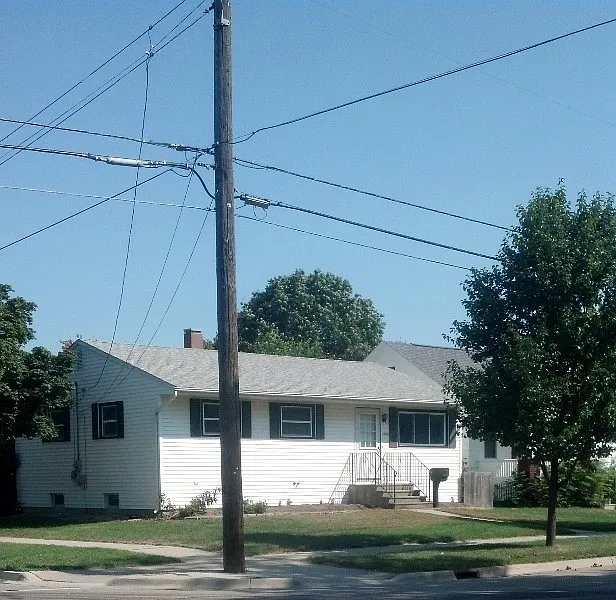 1201 Borton Ave photo 1