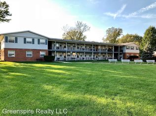 1658 Greenwood Rd APT B, Glenview, IL 60026