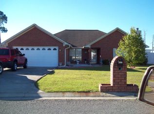 2016 Wimbledon Ct, Hinesville, GA 31313