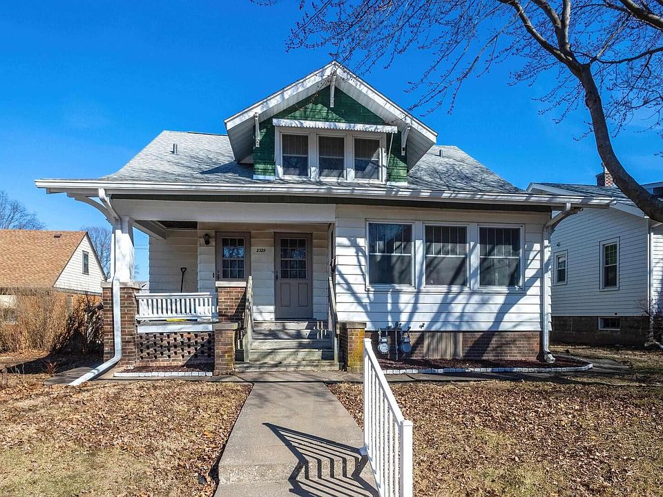 1st image of 2329 Pershing Ave