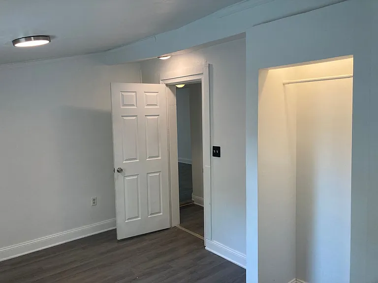 2209 Royall Ave — Photo 7