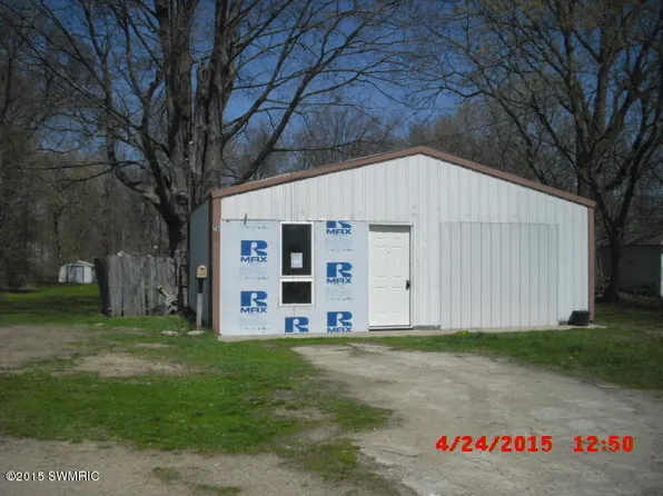 76 E Chicago St, Quincy, MI 49082