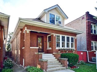 5055 W Roscoe St, Chicago, IL 60641