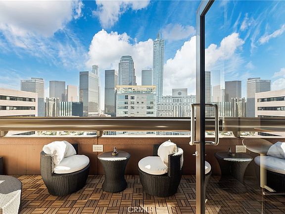 4th image of 1100 Wilshire Blvd APT 1707