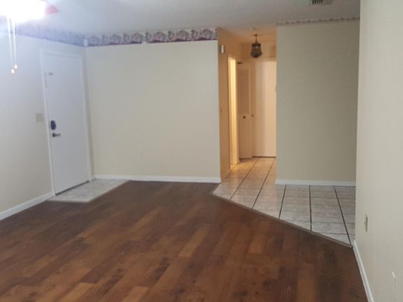 3rd image of 177 Marion Oaks Ln