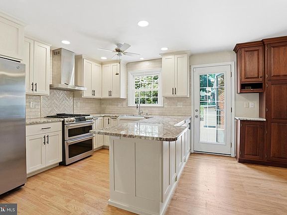 5th image of 1078 Kerwood Rd