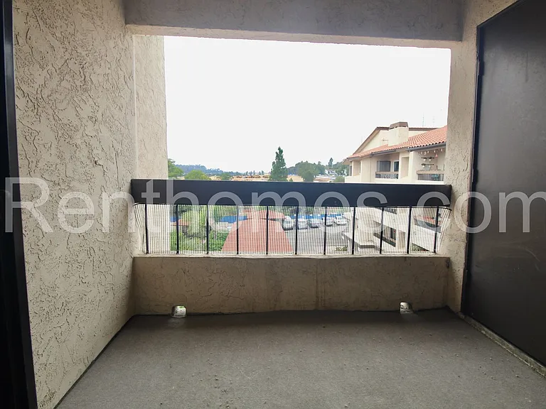 6747 Friars Rd #132 — Photo 4