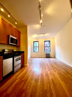 Rented by City & Suburban | media 8