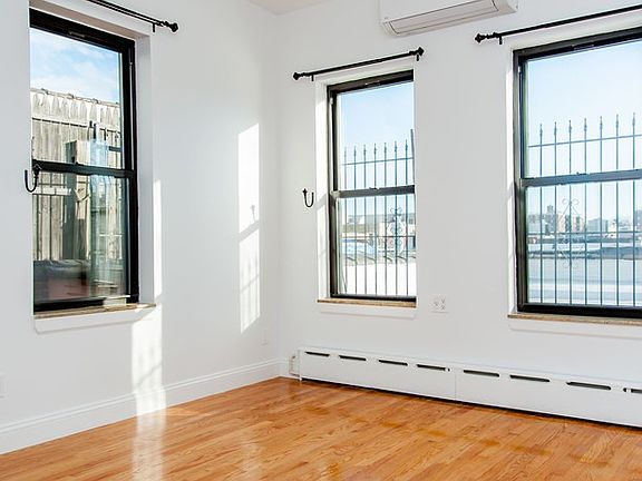 3rd image of 8 Lombardy St #1