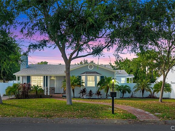 3rd image of 22907 Leonora Dr