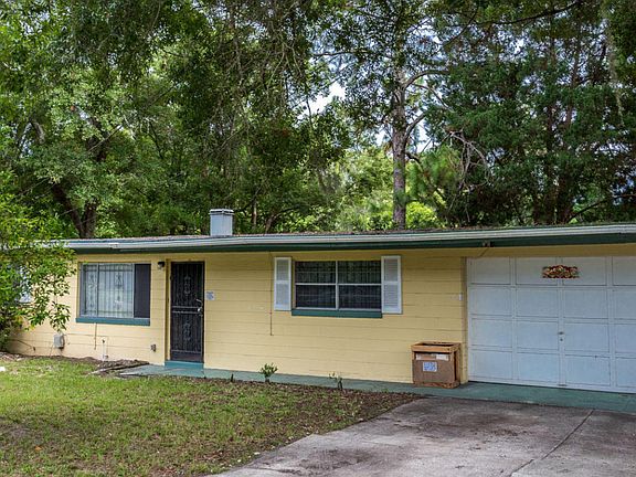 3rd image of 2768 Palmdale St