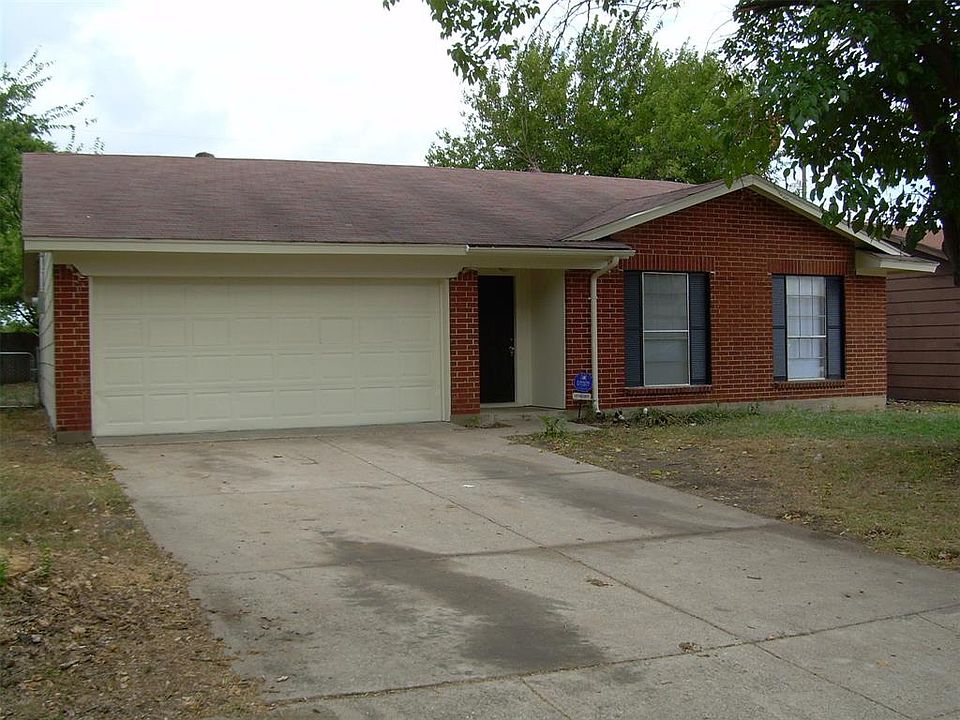 1st image of 2645 Arlington Ln