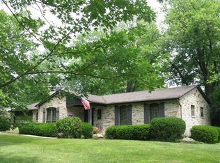 8292 Sunburst Dr, West Chester, OH 45241