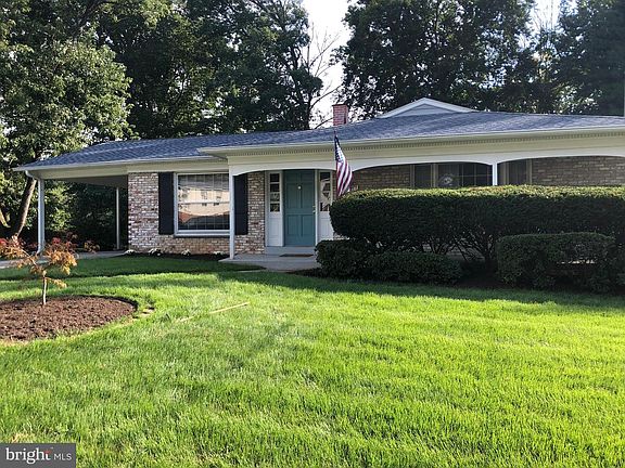 2nd image of 14217 Woodcrest Dr