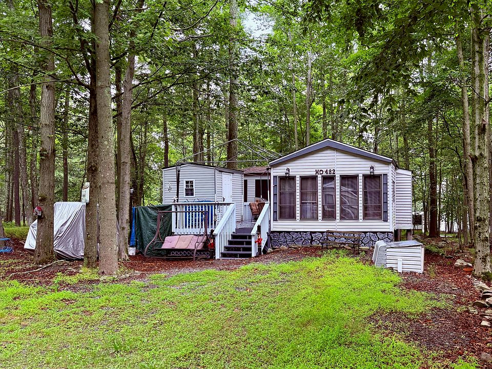 1st image of 482 Pine Pl