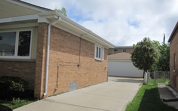 2nd image of 4601 Kolze Ave