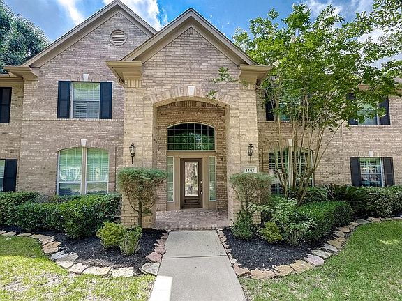 4th image of 1407 Wellshire Dr