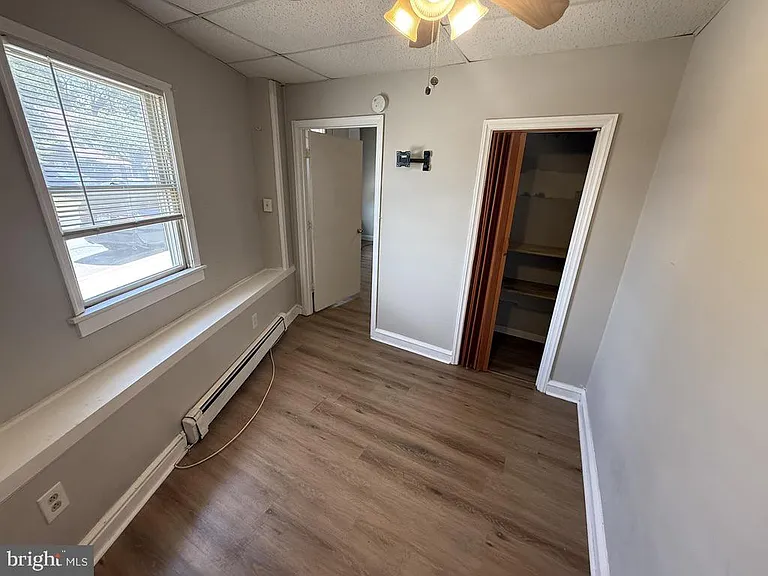 402 N Springfield Rd — Photo 11
