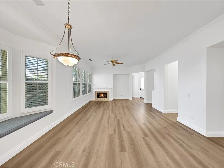 2 Gardengate Ln — Photo 15
