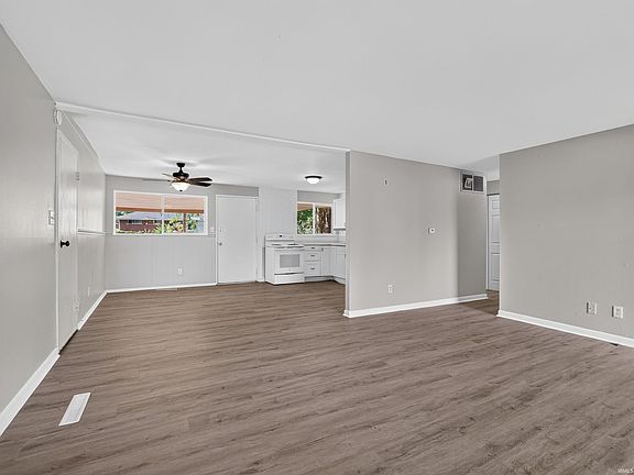 4th image of 1114 Vance Ave