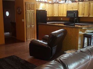 928 N 32nd St, Bismarck, ND 58501