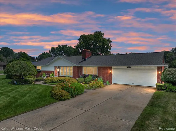 30278 Lorraine Ave, Warren, MI 48093