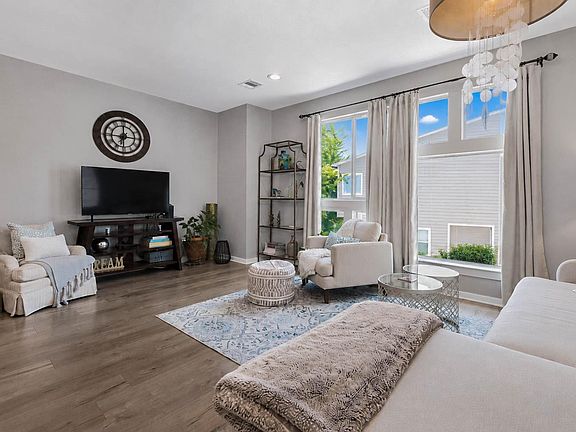 5th image of 5409 Lindsay Ln