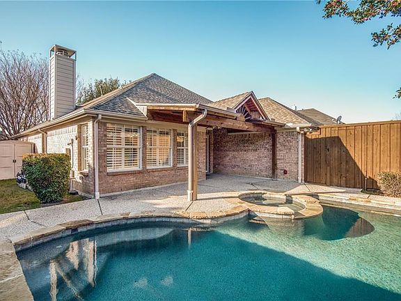 2nd image of 10612 Wild Oak Dr