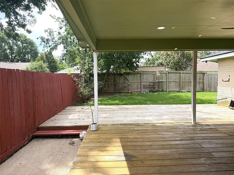 10606 Kirkshire Dr — Photo 21