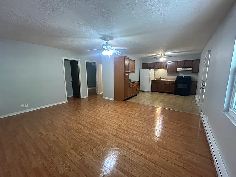 11758 Mary Ingles Hwy #F — Photo 3