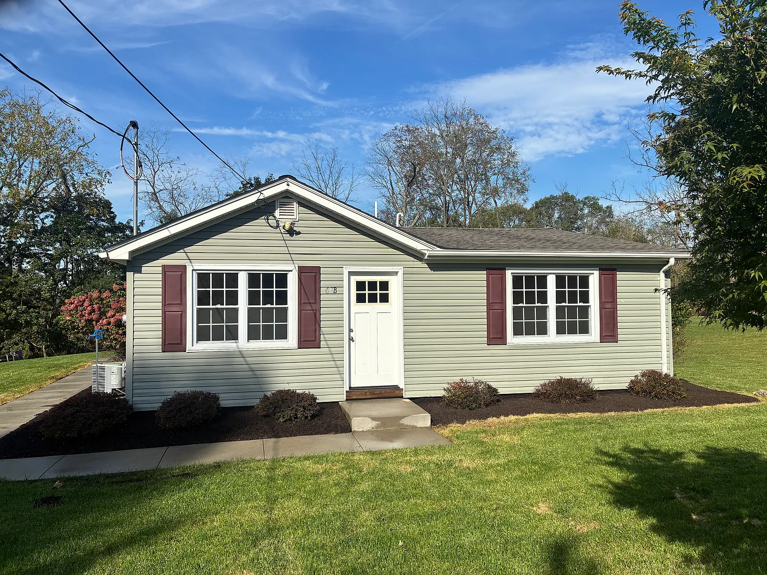 3 bed, 1050 sqft, $2,700 — Photo 2