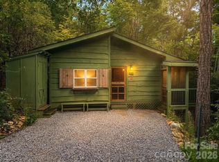 548 Bear Cub Dr, Spruce Pine, NC 28777
