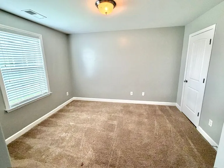 8618 Ainsley Cv — Photo 9