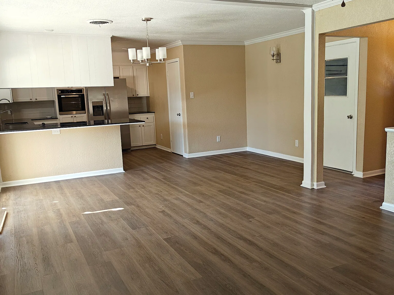 3 bed, 1236 sqft, $1,500 — Photo 4
