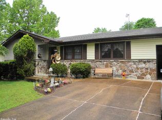 818 Leewood Dr, Horseshoe Bend, AR 72512