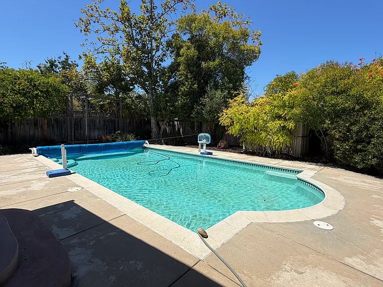 951 Crockett Ave — Photo 5