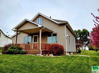 320 Pine St, Brunsville, IA 51008