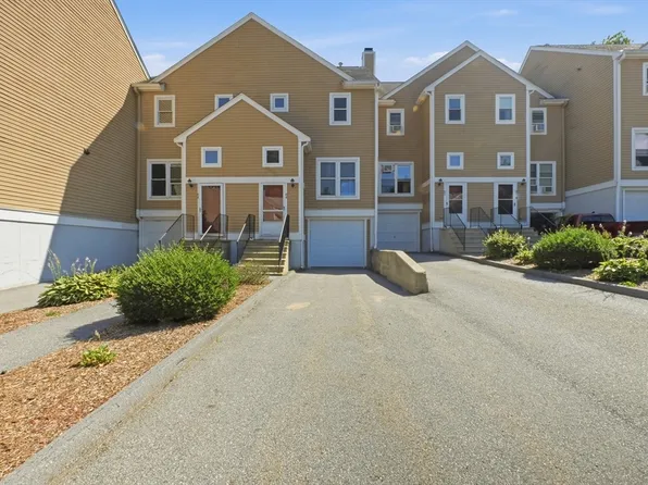84 Camelot Dr #84, Worcester, MA 01602