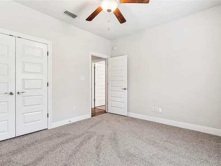 856 Linlen Ave — Photo 17