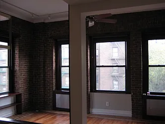 Rented by Piper-Cadmium