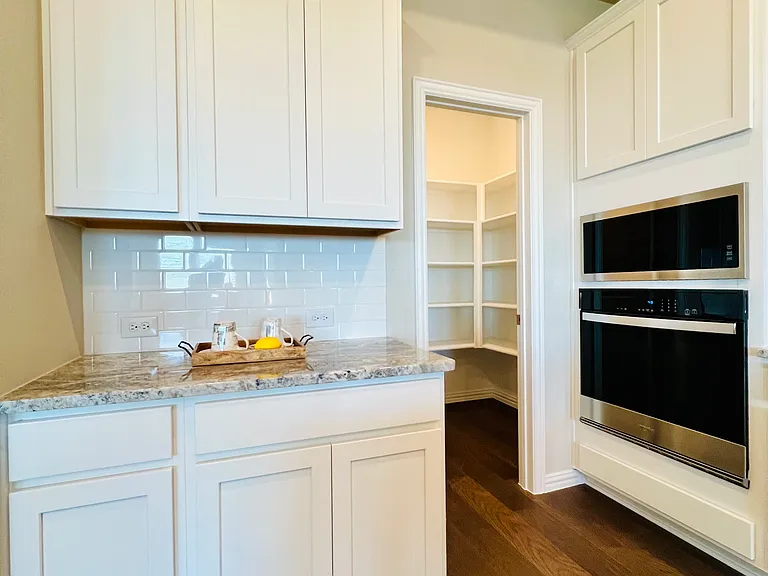 3305 Cross Shore Dr — Photo 5