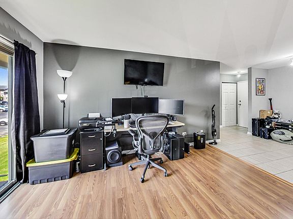 4th image of 685 E Fullerton Ave APT 204