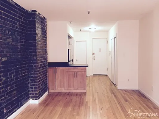 Rented by City Connections Realty | media 12