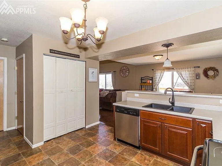 5095 Prairie Grass Ln — Photo 16